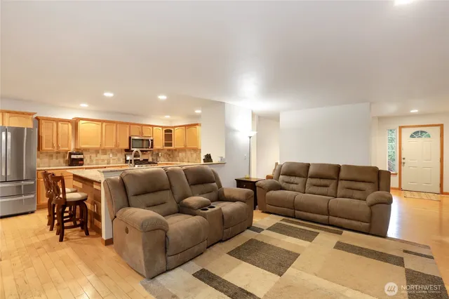 $770,000 | 9818 138th Avenue Northwest, Gig Harbor, WA 98329