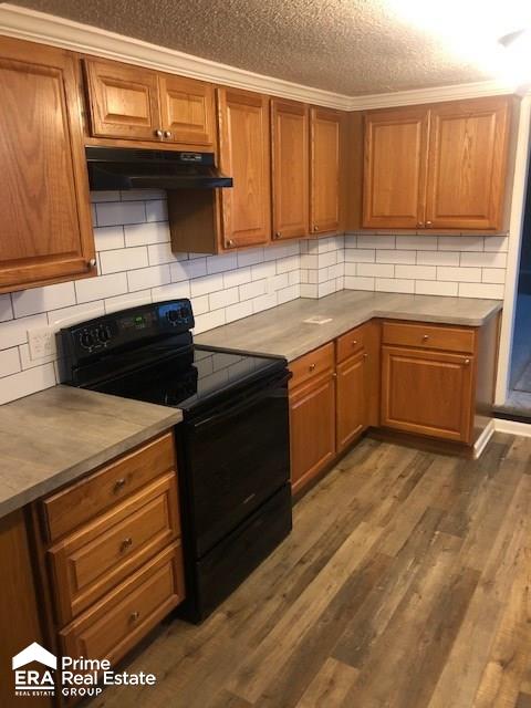 1333 North Linden Road Flint, MI 48532 - Photo 2 of 17 31396242-1.JPG
