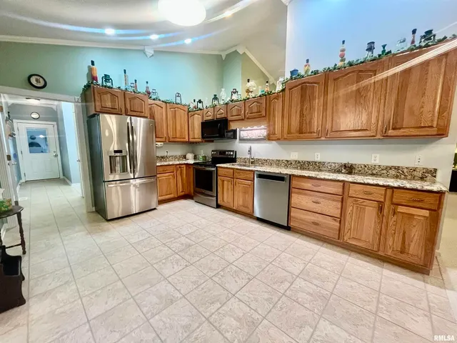 $329,900 | 3220 Massac Creek Road, Metropolis, IL 62960