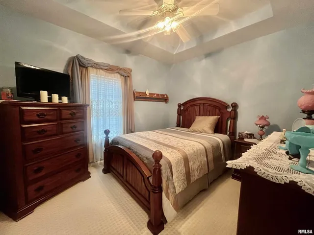 $329,900 | 3220 Massac Creek Road, Metropolis, IL 62960