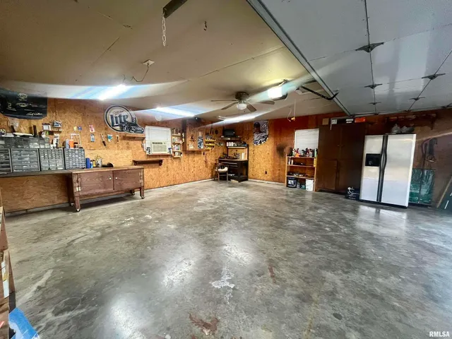 $329,900 | 3220 Massac Creek Road, Metropolis, IL 62960