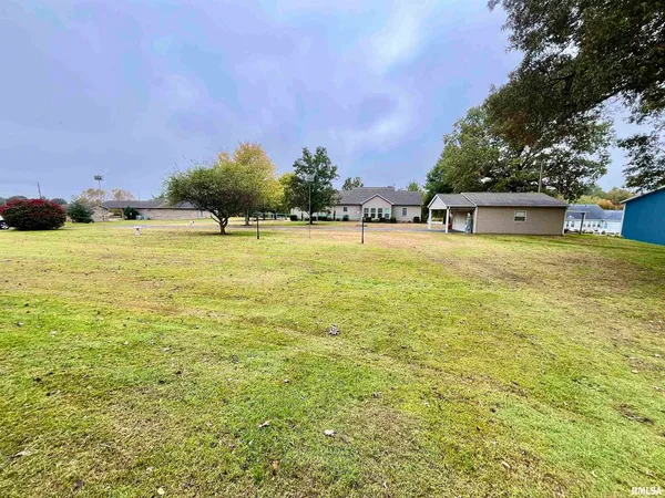 $329,900 | 3220 Massac Creek Road, Metropolis, IL 62960
