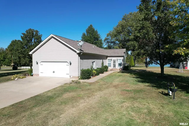 $329,900 | 3220 Massac Creek Road, Metropolis, IL 62960