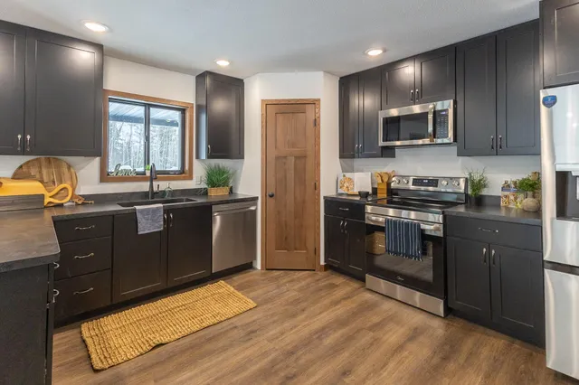 $362,500 | 4535 Jones Townhall Road Northwest, Solway, MN 56678