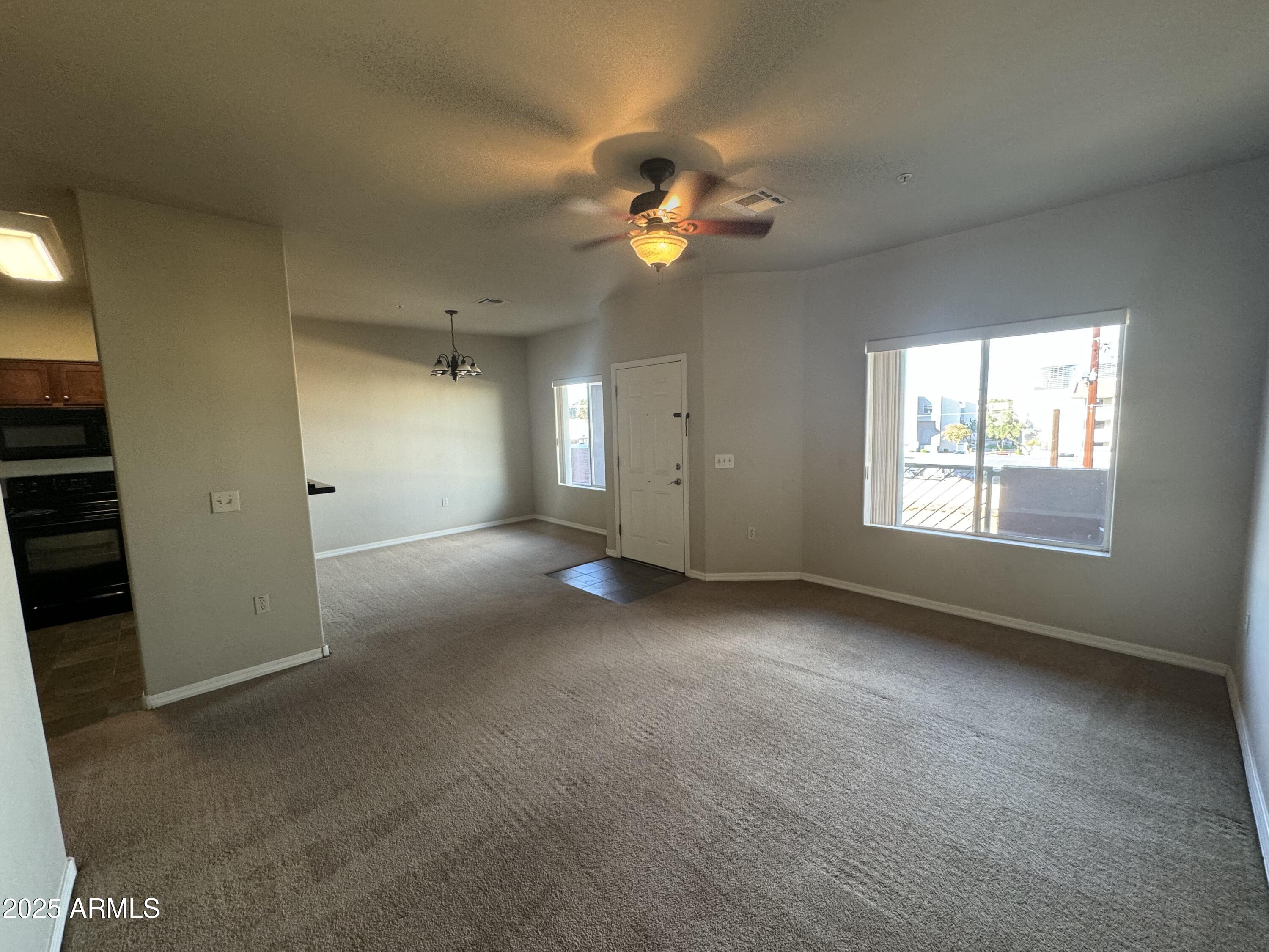 1117 East 8th Street, Unit 1004 Tempe, AZ 85281 - Photo 2 of 15 entry