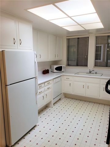 $267,000 | 13200 Del Monte Drive, Unit 23L, Seal Beach, CA 90740