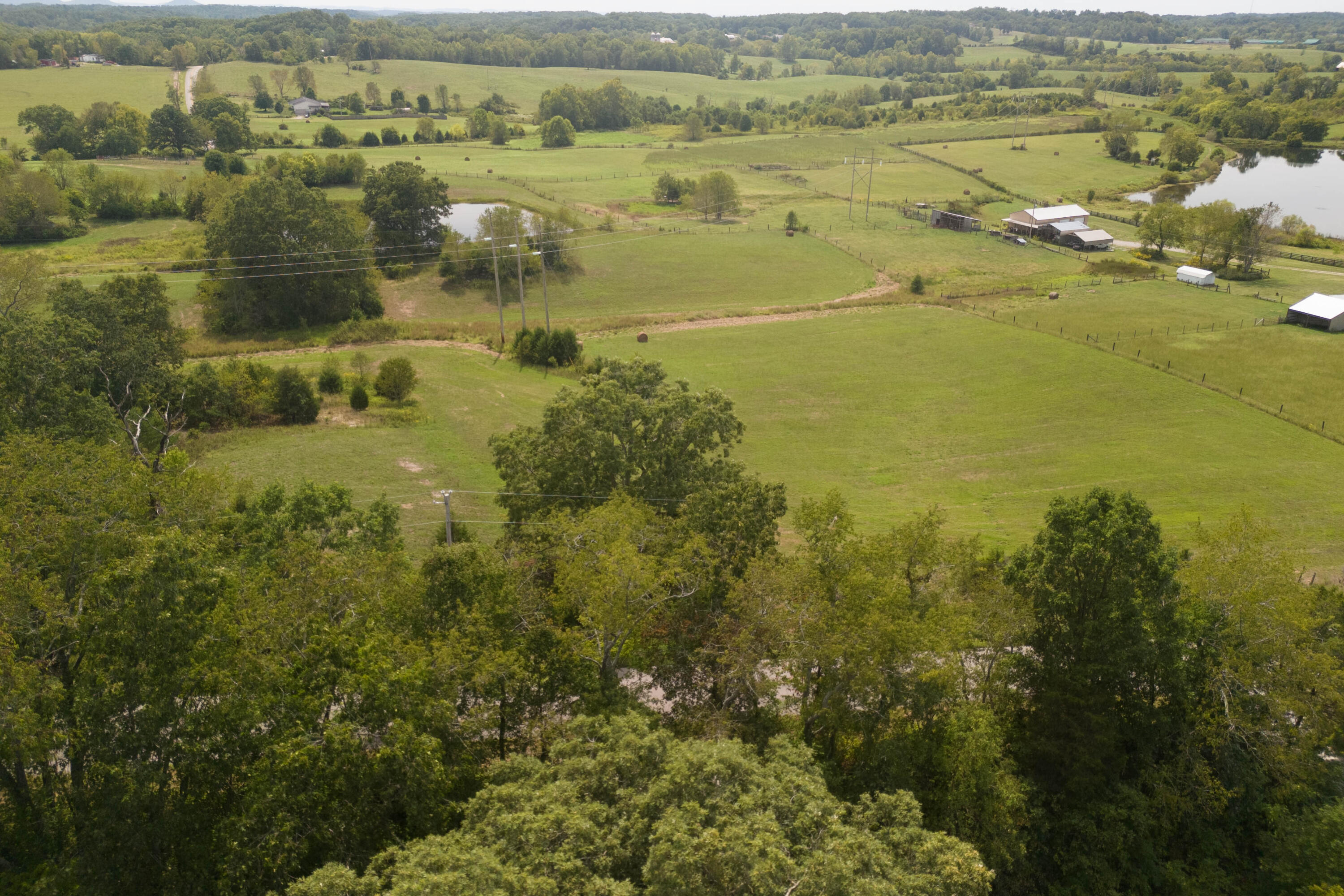 4115 Crowe Ridge Road Winchester, KY 40391 - Photo 3 of 15 DJI_20240904140401_0029_D
