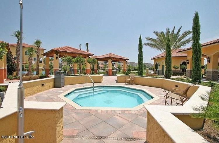 9745 Touchton Road, Unit 421 Jacksonville, FL 32246 - Photo 32 of 37 Jacuzzi