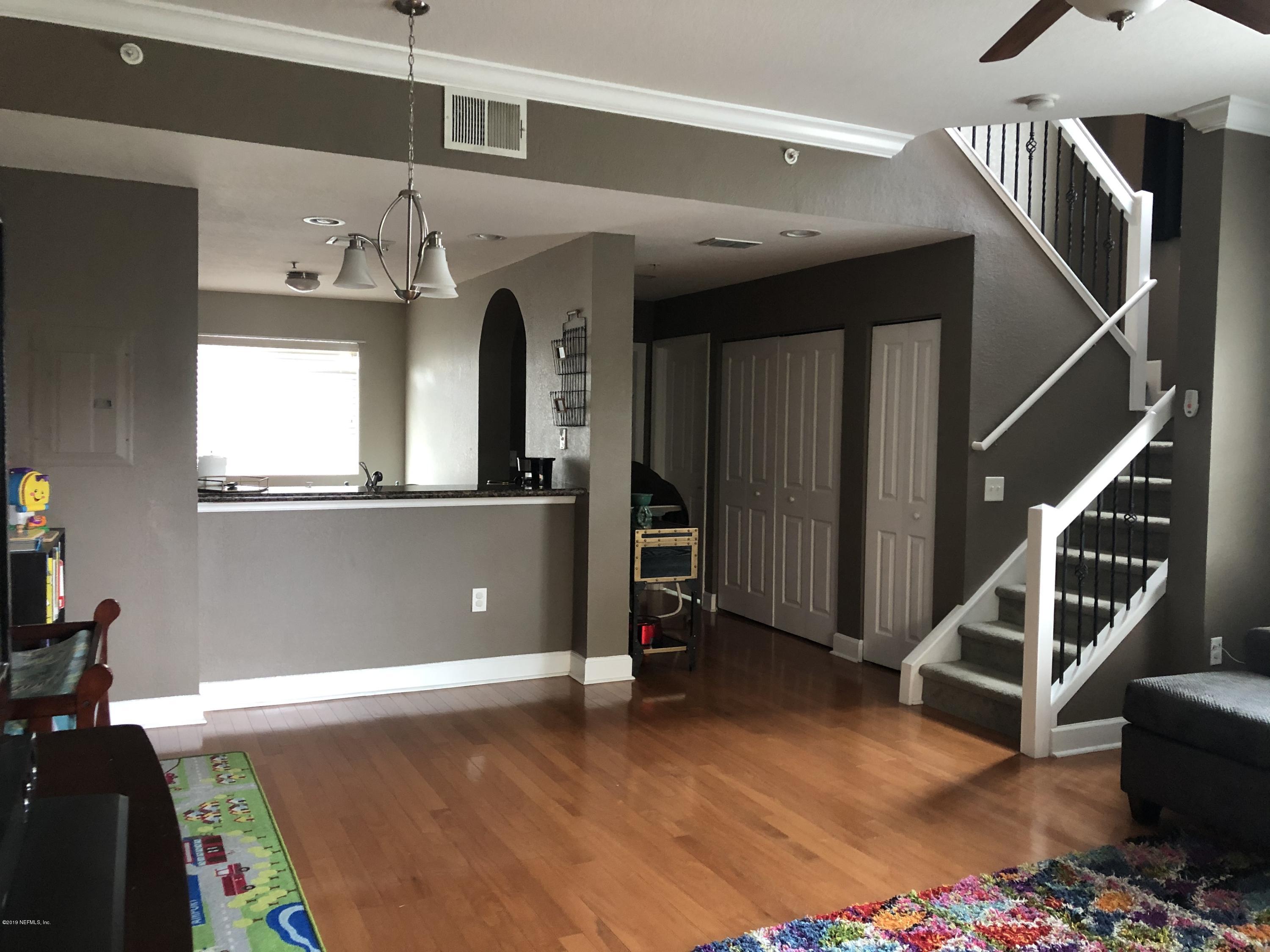9745 Touchton Road, Unit 421 Jacksonville, FL 32246 - Photo 7 of 37 Living&DiningRm