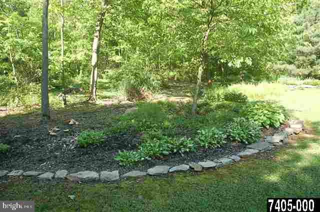 8023 Gnatstown Road Hanover, PA 17331 - Photo 8 of 25 Gallery Image 8