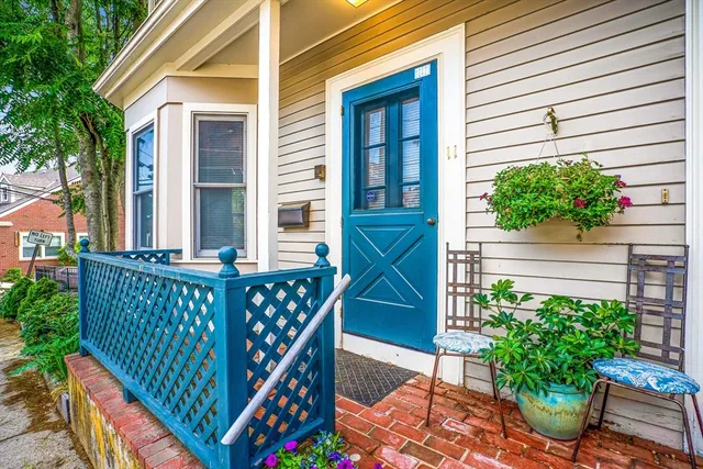 $3,700 | 11 Elmwood Avenue, Unit 11, Winchester, MA 01890