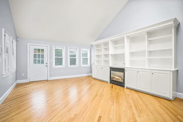 $3,700 | 11 Elmwood Avenue, Unit 11, Winchester, MA 01890