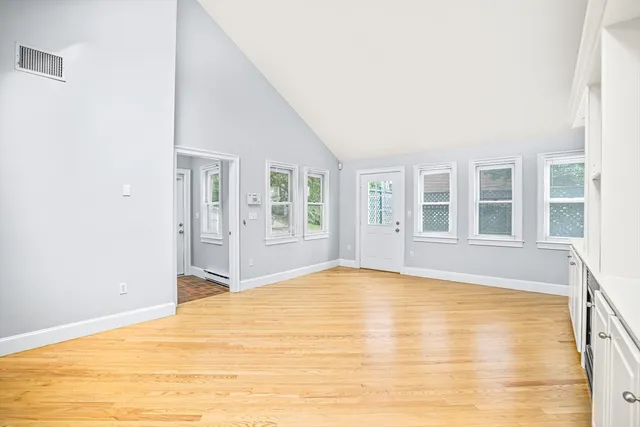 $3,700 | 11 Elmwood Avenue, Unit 11, Winchester, MA 01890