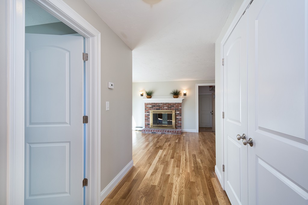 238 Clapp Road Scituate, MA 02066 - Photo 12 of 24 Gallery Image 12
