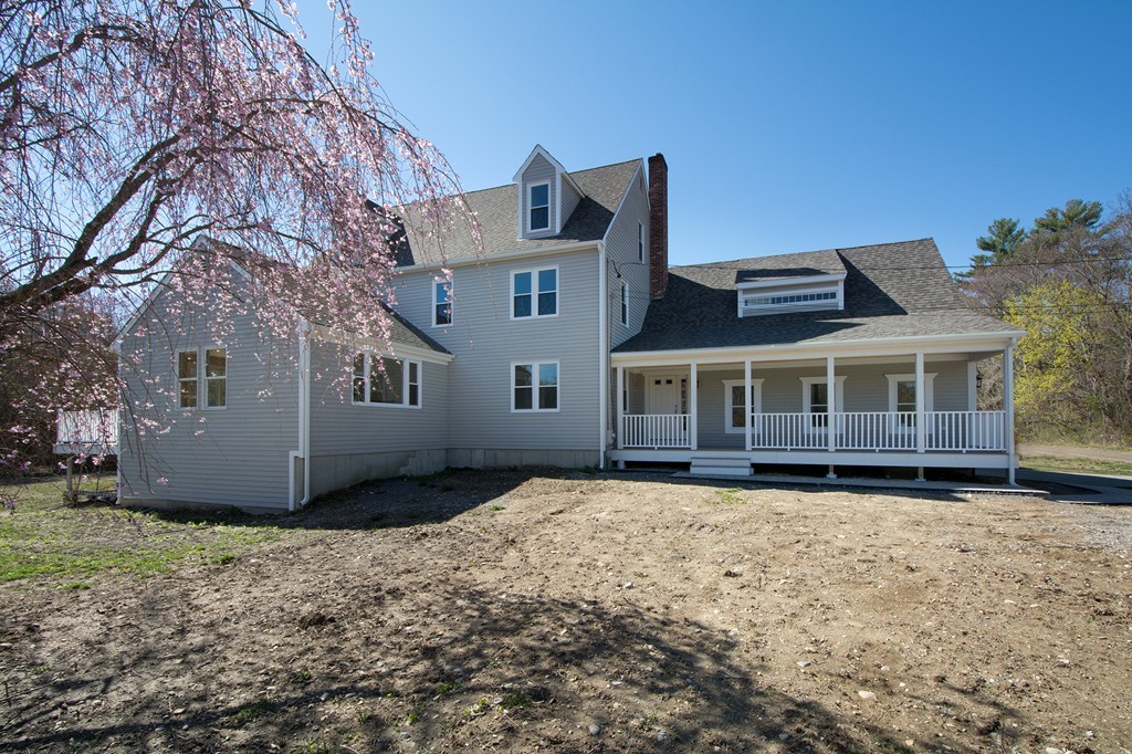 238 Clapp Road Scituate, MA 02066 - Photo 3 of 24 Gallery Image 3