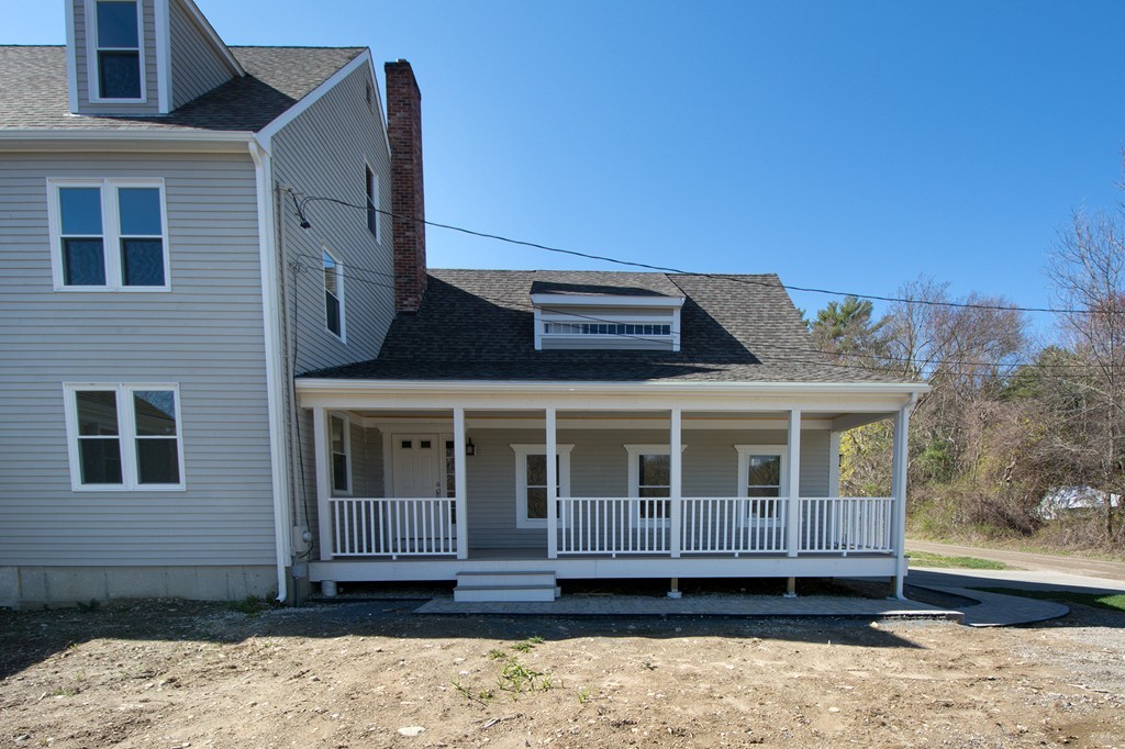 238 Clapp Road Scituate, MA 02066 - Photo 4 of 24 Gallery Image 4