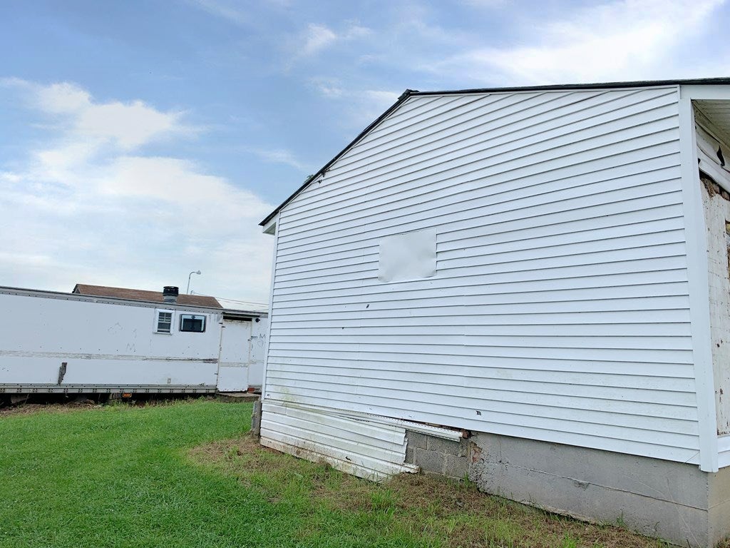 5636 Alum Spring Road Pulaski, VA 24301 - Photo 6 of 13 Gallery Image 6