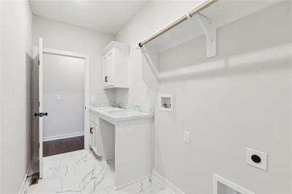 $659,900 | 1039 Fir Lane, Liberty, MO 64068