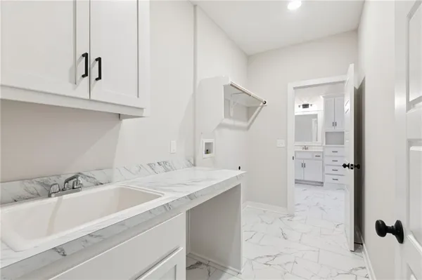 $659,900 | 1039 Fir Lane, Liberty, MO 64068