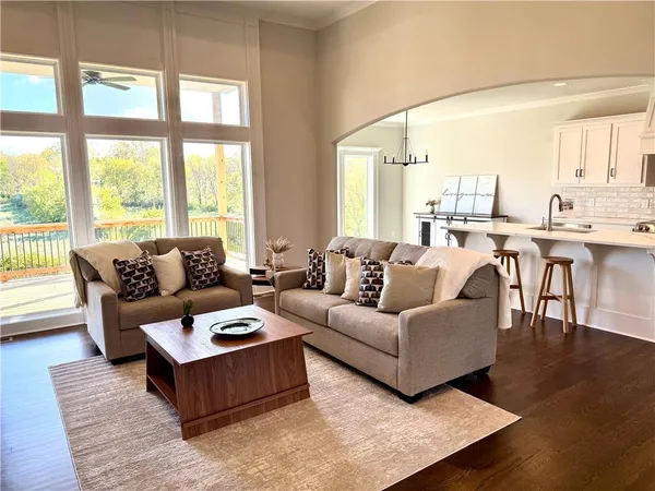 $659,900 | 1039 Fir Lane, Liberty, MO 64068