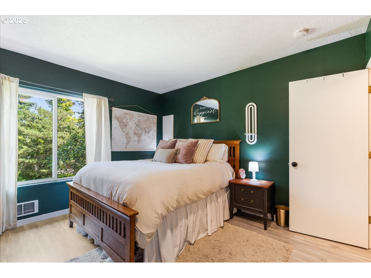 8720 Southwest Tualatin Road, Unit 204 Tualatin, OR 97062 - Photo 15 of 26 Gallery Image 15