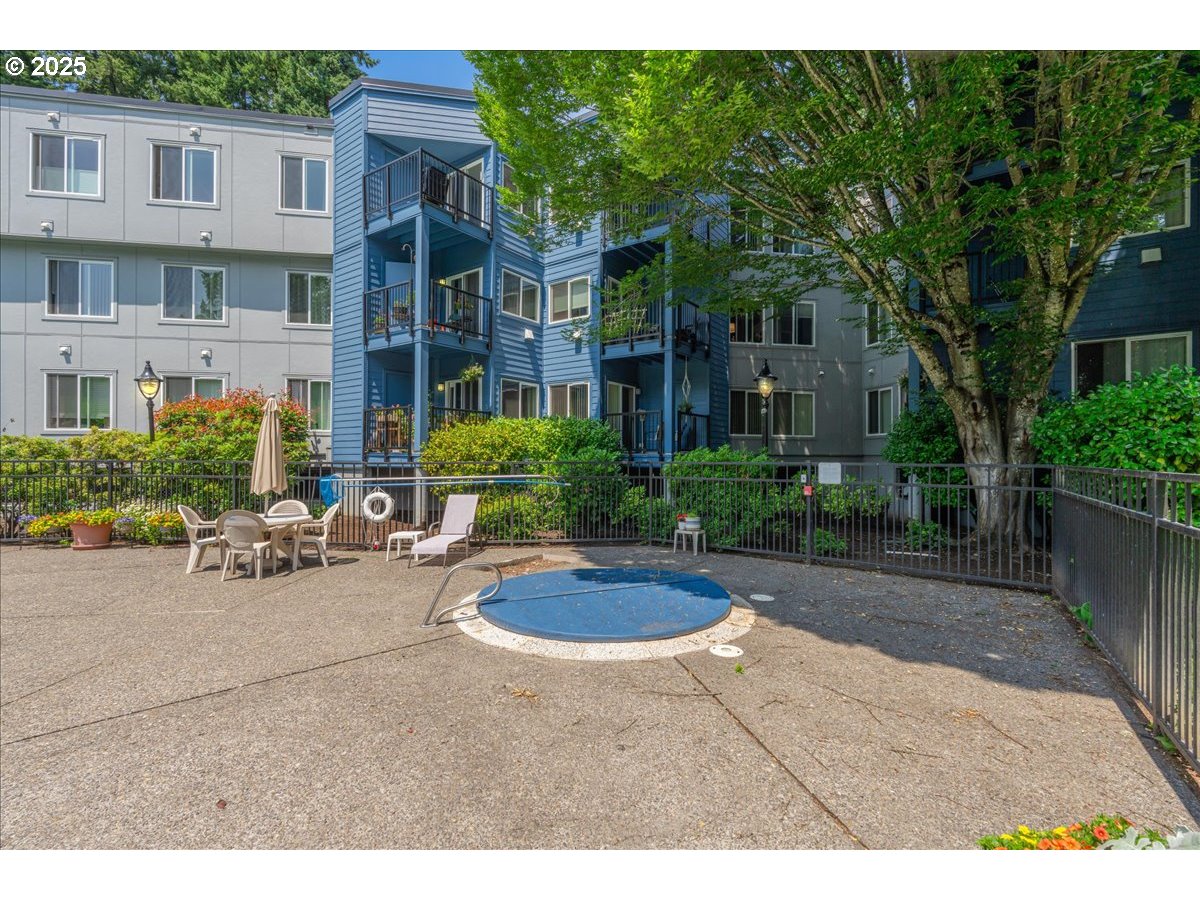 8720 Southwest Tualatin Road, Unit 204 Tualatin, OR 97062 - Photo 23 of 26 Gallery Image 23