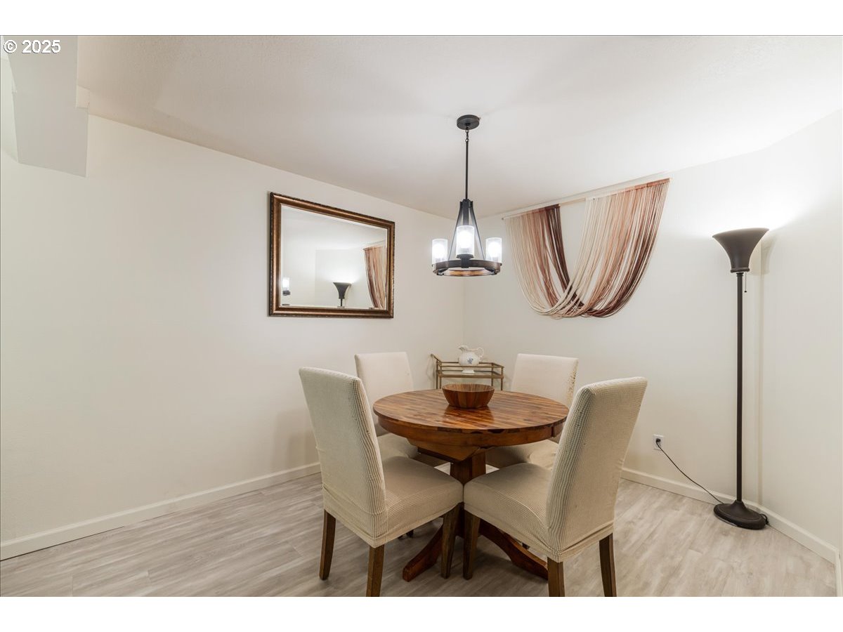 8720 Southwest Tualatin Road, Unit 204 Tualatin, OR 97062 - Photo 9 of 26 Gallery Image 9