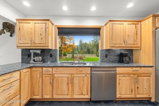 $799,995 | 30 Tweedie Road, Blanchard, ID 83804