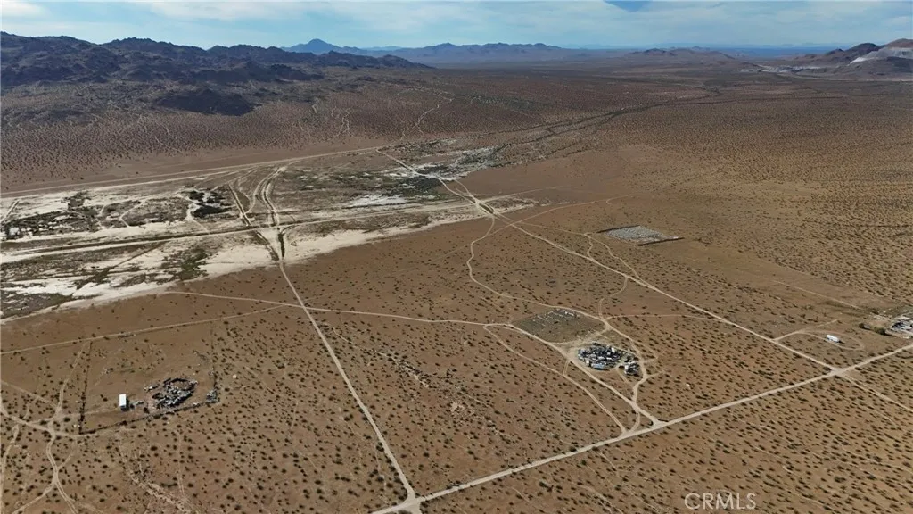 712 Oldenburg Road Apple Valley, CA 92307 - Photo 4 of 10