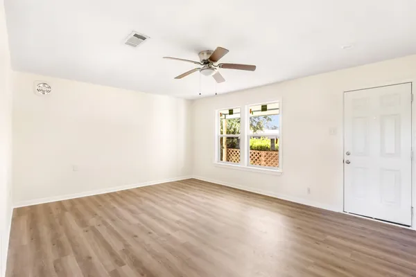 $1,600 | 1830 Reese Street, Liberty, TX 77575