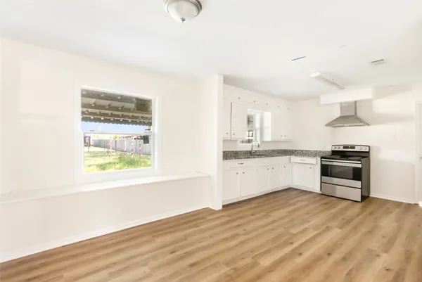 $1,600 | 1830 Reese Street, Liberty, TX 77575