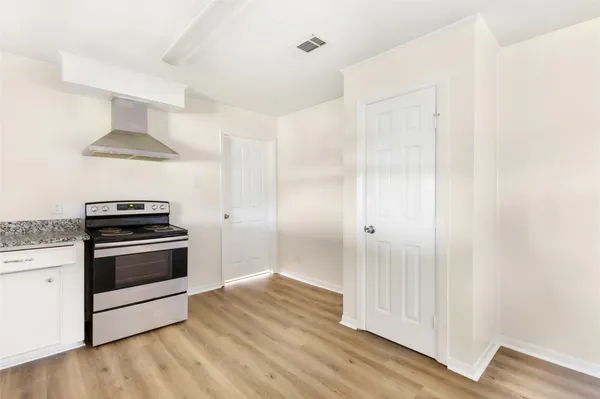 $1,600 | 1830 Reese Street, Liberty, TX 77575