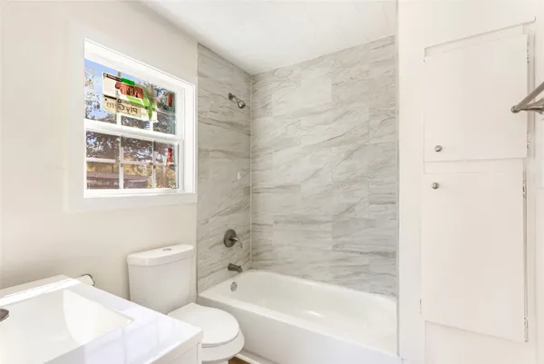 $1,600 | 1830 Reese Street, Liberty, TX 77575