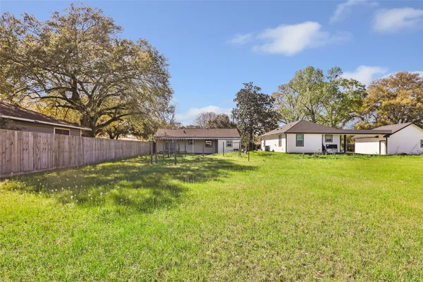 $1,600 | 1830 Reese Street, Liberty, TX 77575