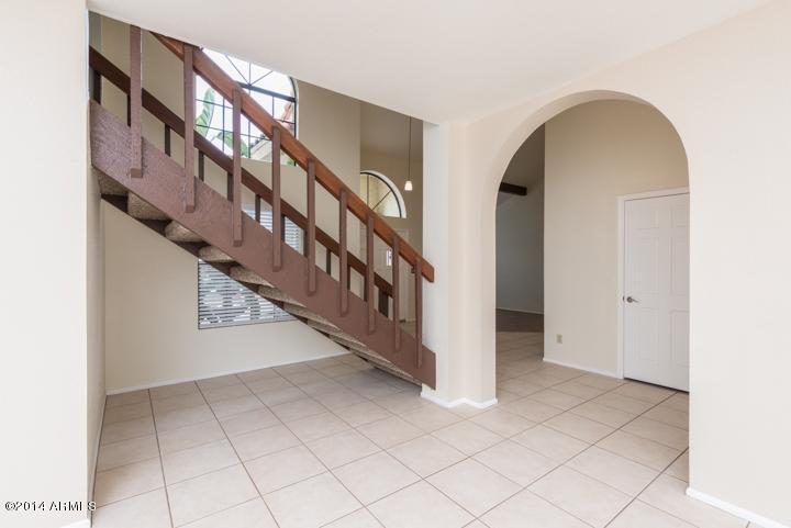 1935 East Ranch Road Tempe, AZ 85284 - Photo 15 of 34 staircase2