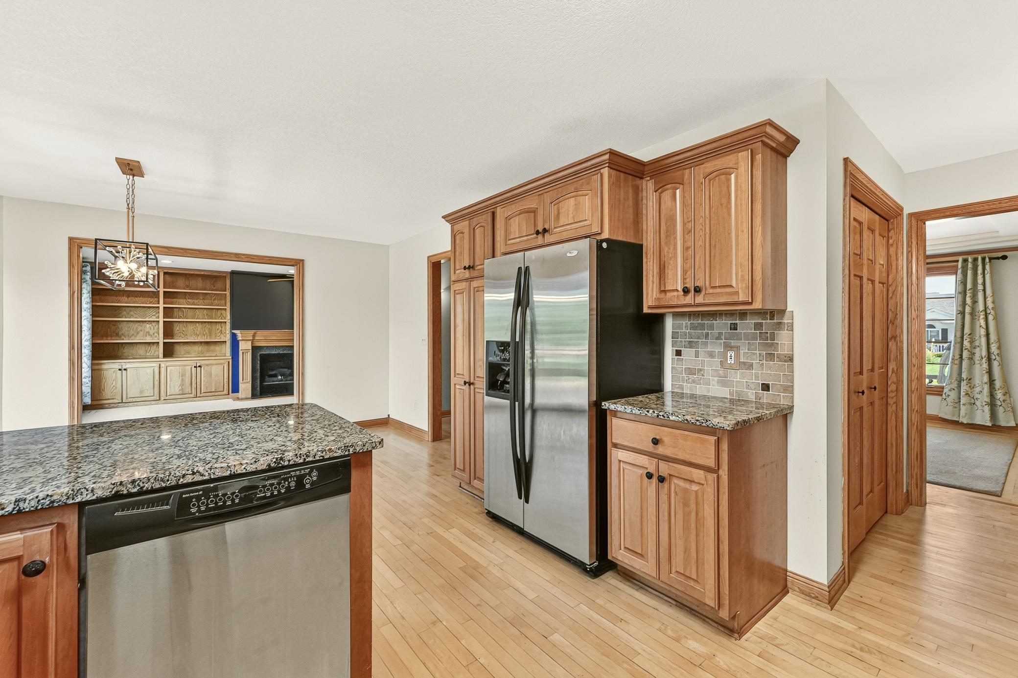 1110 Southern Hills Lane Southwest Rochester, MN 55902 - Photo 7 of 53