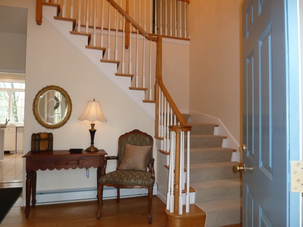 555 Dutton Road Sudbury, MA 01776 - Photo 2 of 30
