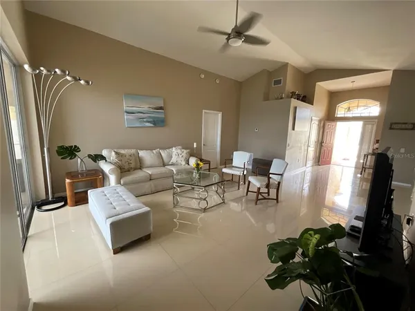 $2,600 | 8625 Manassas Road, Tampa, FL 33635