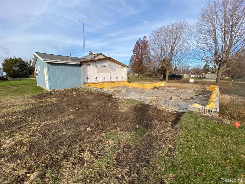 7302 Cardinal Road Lexington, MI 48450 - Photo 2 of 5
