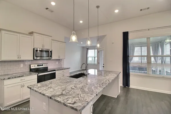 $405,000 | 7182 Archer Lane, Olive Branch, MS 38654