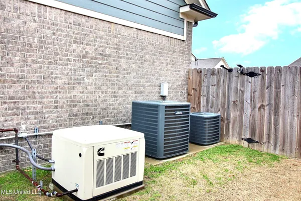 $405,000 | 7182 Archer Lane, Olive Branch, MS 38654