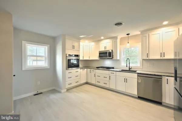 $349,900 | 140 Boundary Avenue, Manchester, PA 17345