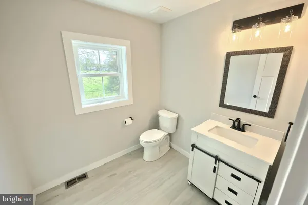$349,900 | 140 Boundary Avenue, Manchester, PA 17345