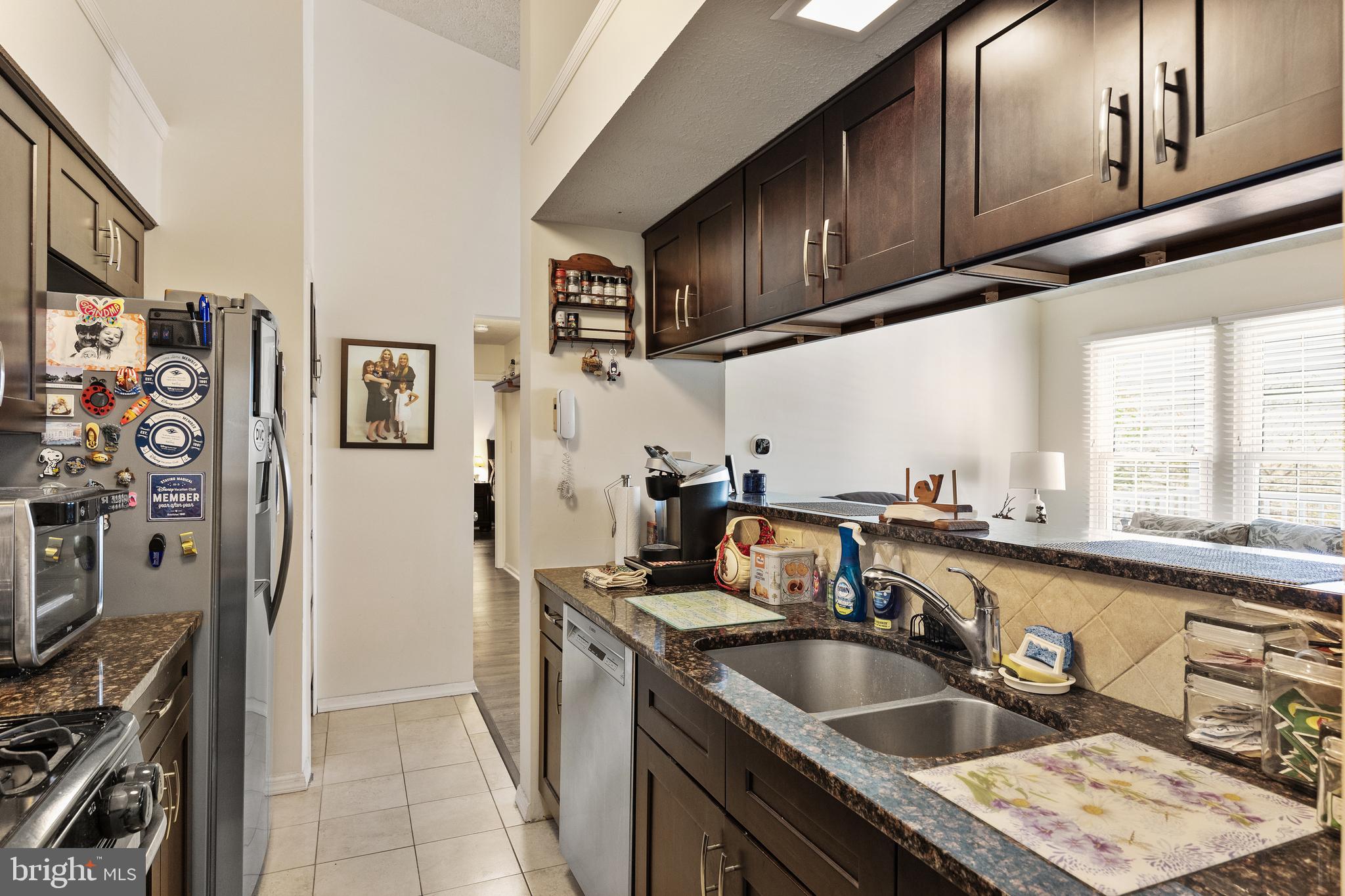 46 Inverness Circle Marlton, NJ 08053 - Photo 14 of 42 High Ceilings and Open Concept