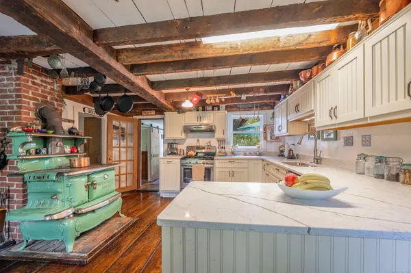 $920,000 | 469 Platt Hill Road, Winchester, CT 06098