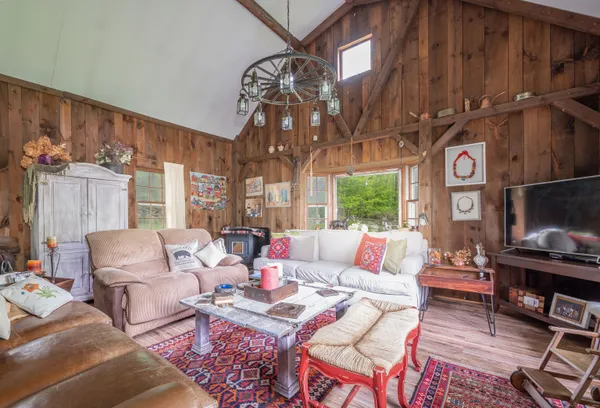 $920,000 | 469 Platt Hill Road, Winchester, CT 06098