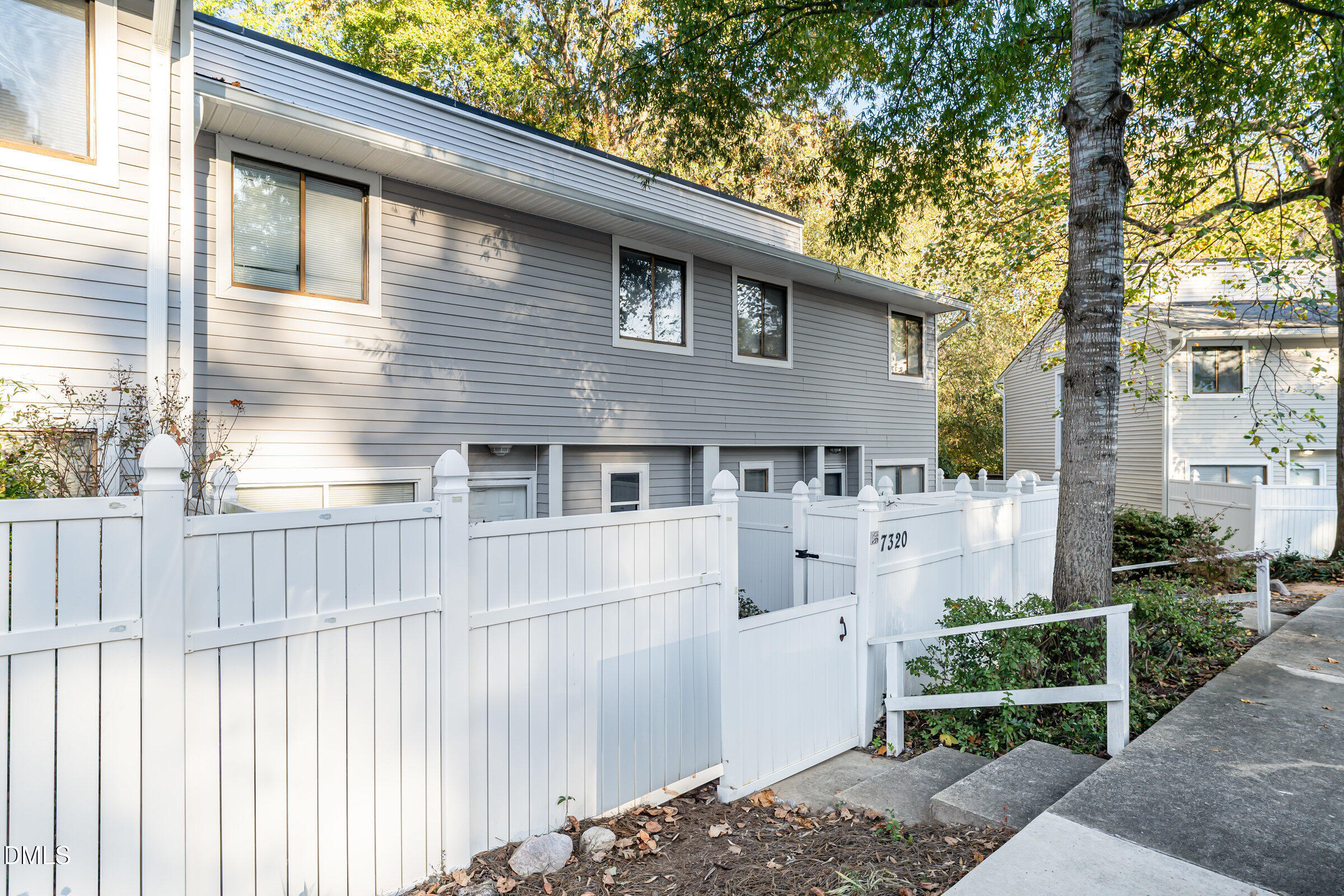 7320 Sandy Creek Drive Raleigh, NC 27615 - Photo 3 of 35 002_file_273