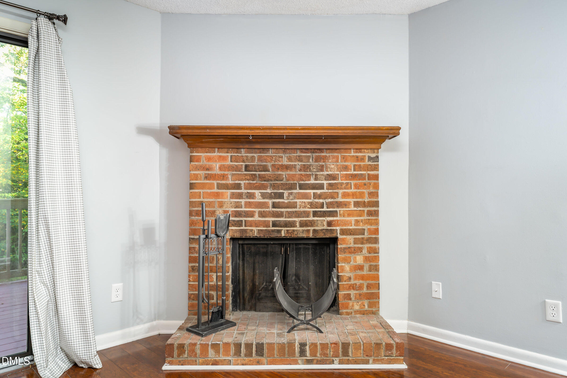 7320 Sandy Creek Drive Raleigh, NC 27615 - Photo 8 of 35 007_file_372