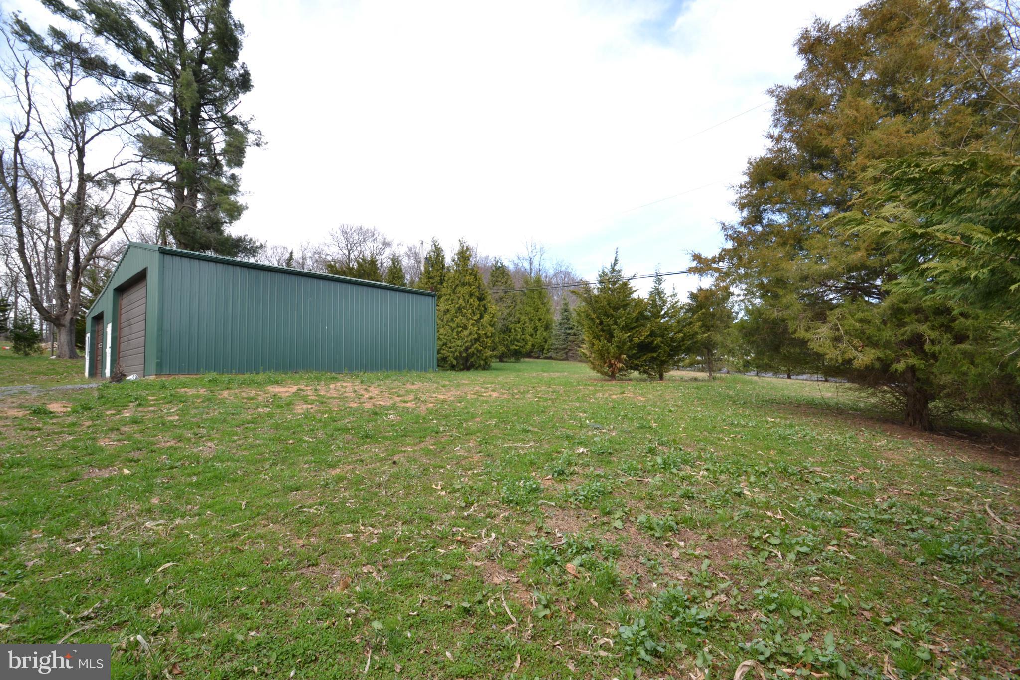 15300 Parrish Road Upperco, MD 21155 - Photo 9 of 30 a view of a backyard