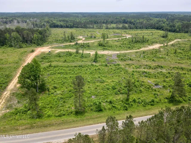 $135,000 | Rockport Rd Road, McCool, MS 39108